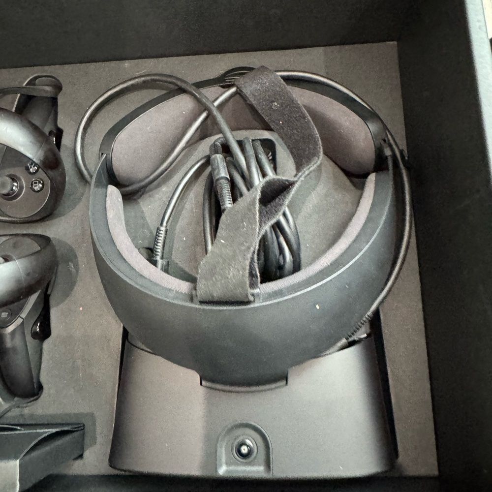 Oculus Rift S VIRTUAL REALITY headset - Picture 8 of 9